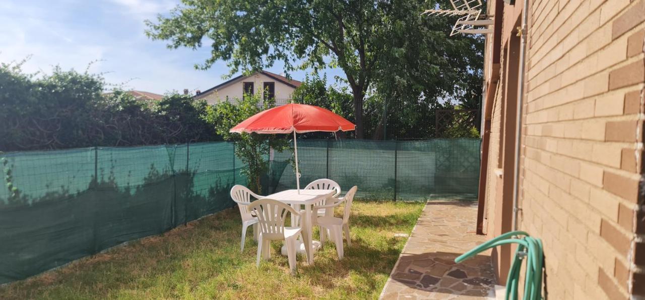 Appartamento Con Giardino Roma Bagian luar foto